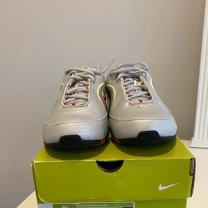 Nike Womens Size 8.5